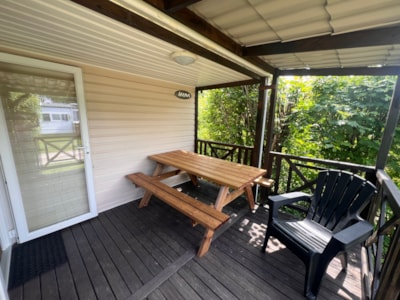 Bungalow 28m² with covered wooden terrace — 2