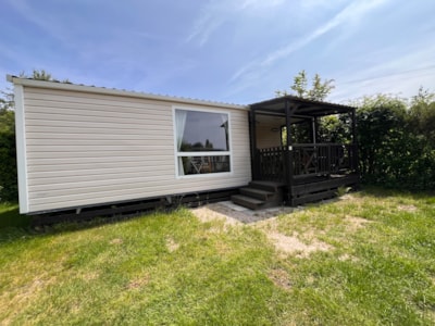 Bungalow 28m² with covered wooden terrace — 10