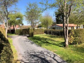 Stellplatz - Stellplatz - - Camping Les Deux Pins