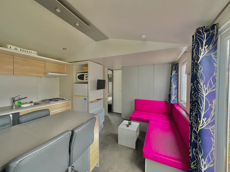 Cottage Prestige - 3 Chambres (Lits Préparés/Télévision)