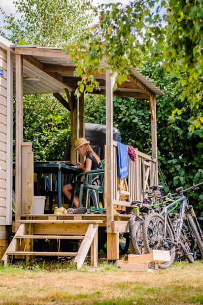 Standard 2-bedroom mobile home — 2
