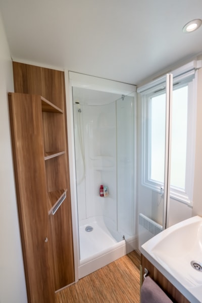 Standard 2-bedroom mobile home — 5