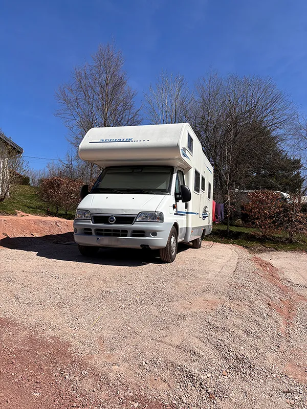 Pitch - Package Motor Home - Flower Camping LA STENIOLE