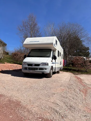 Stellplatz - Stellplatz Wohnmobil - Flower Camping LA STENIOLE