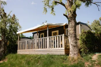 Mietunterkunft - Mobilheim Grand Confort Teichblick - 2 Zimmer - Flower Camping LA STENIOLE