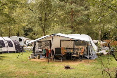 Comfort Package (1 tent, caravan or motorhome / 1 car / electricity 10A) — 2