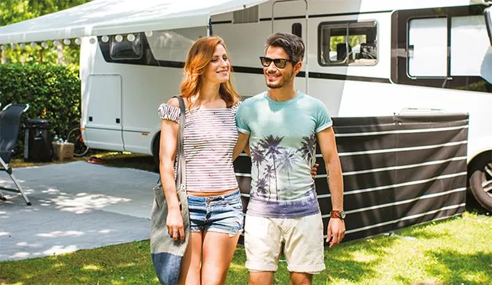 Emplacement Leading - Caravane, Camping Car