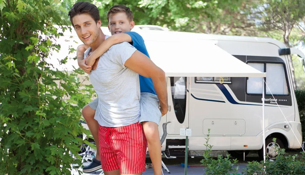 Stellplatz Lido Suite - Tv Sat - Wohnmobil - Wohnwagen - Zelt - Hunde Nicht Erlaubt