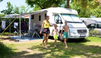 Stellplatz - Stellplatz Venezia - Wohnwagen - Wohnmobil - Zelt - Hunde Nicht Erlaubt - Union Lido Camping Lodging Hotel