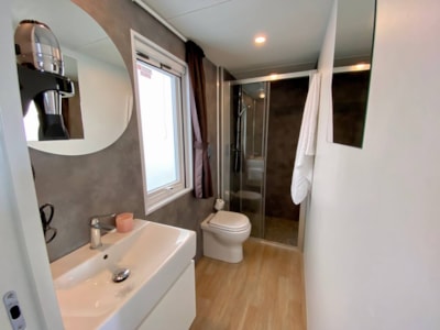 Mobile Home Dog Lounge - 35m²  in Dog Camp for Guests with dog - 2 bedrooms — 8
