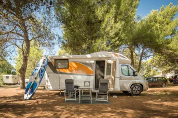 Stellplatz - Stellplatz Superior - Maistra Camping Koversada Naturist