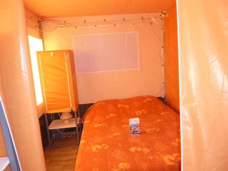 Accommodation - Bengali Toile Trigano  / 2 Bedrooms - Without Toilet Blocks - Camping Les Paillotes en Ardèche