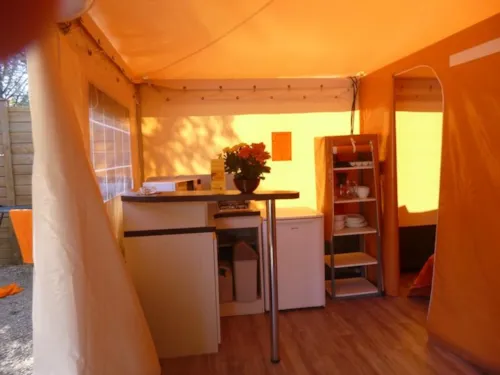 Location - Bengali Toilé 25M² Standard (2Ch - 5Pers.) (Sans Sanitaires) - image n°5 - Camping Les Paillotes en Ardèche