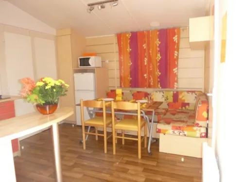 Location - Mobil-Home 27,5M² Standard (2Ch - 4/6Pers.) + Clim + Paillote Extérieure - image n°4 - Camping Les Paillotes en Ardèche