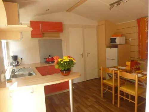 Location - Mobil-Home 27,5M² Standard (2Ch - 4/6Pers.) + Clim + Paillote Extérieure - image n°5 - Camping Les Paillotes en Ardèche