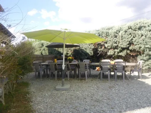 Location - Gîte La Villa 200M² Premium (5Ch - 15Pers) + Lv + Terrasse + Jardin - image n°2 - Camping Les Paillotes en Ardèche