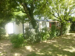  - Family mobile home 30m² Comfort (3 bedrooms - 7 people) + Air conditioning + Covered terrace - Camping Les Paillotes en Ardèche