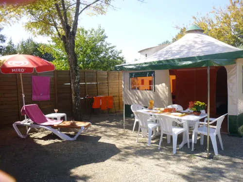 Location - Bengali Toilé 25M² Standard (2Ch - 5Pers.) (Sans Sanitaires) - image n°9 - Camping Les Paillotes en Ardèche