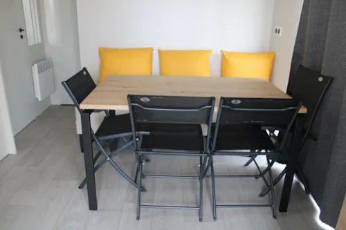 Location - Mobil-Home Family 30M² Confort (3Ch - 7Pers.) + Clim + Terrasse Couverte - image n°2 - Camping Les Paillotes en Ardèche