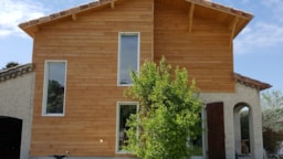 Alojamiento - Casa Rural La Villa 200M² / 5 Habitaciones - Terraza - Flower Camping Les Paillotes en Ardèche