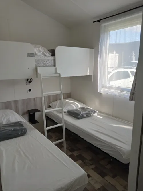 Location - Mobil-Home Family 32M² Premium (3Ch - 7Pers.) + Clim + Lv + Terrasse Couverte - image n°6 - Camping Les Paillotes en Ardèche