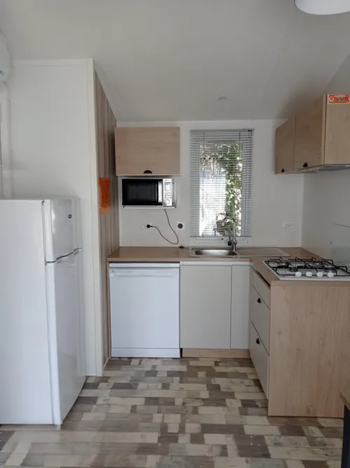 Location - Mobil-Home Family 32M² Premium (3Ch - 7Pers.) + Clim + Lv + Terrasse Couverte - image n°8 - Camping Les Paillotes en Ardèche