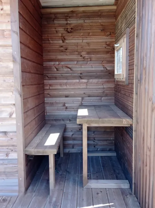 Emplacement - Forfait Premium Avec Sanitaire Individuel Et Coin Cuisine - image n°6 - Camping Les Paillotes en Ardèche