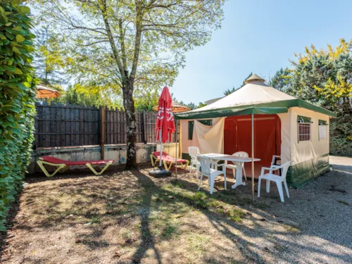 Location - Bengali Toilé 25M² Standard (2Ch - 5Pers.) (Sans Sanitaires) - image n°1 - Camping Les Paillotes en Ardèche