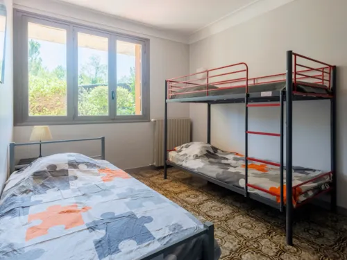 Location - Gîte Les Oliviers 80M² Premium (2Ch - 8Pers) + Lv + Terrasse + Jardin - image n°7 - Camping Les Paillotes en Ardèche