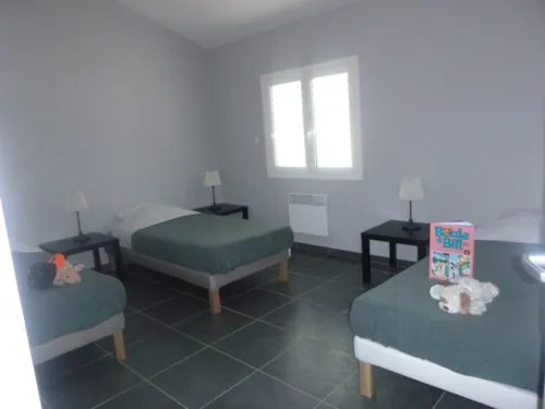 Location - Gîte La Villa 200M² Premium (5Ch - 15Pers) + Lv + Terrasse + Jardin - image n°10 - Camping Les Paillotes en Ardèche