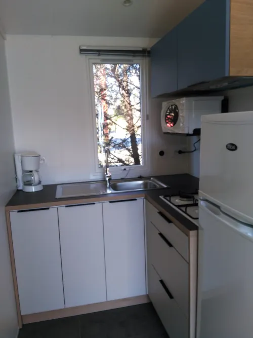 Location - Mobil-Home Charme 20M² Confort (1Ch - 2Pers.) + Clim + Terrasse Non-Couverte - Dim - image n°6 - Camping Les Paillotes en Ardèche