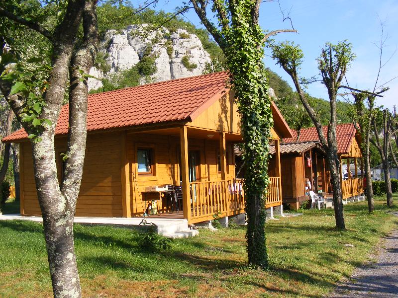 Accommodation - Chalet 5 People 2 Bedrooms Air-Conditioned Saturday/Saturday - Camping les Actinidias
