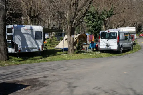 Pitch - Package 2 People + Car + Tent Or Caravan - image n°4 - Camping les Actinidias