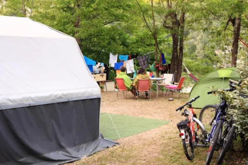 Pitch - Package 2 People + Car + Tent Or Caravan - image n°3 - Camping les Actinidias