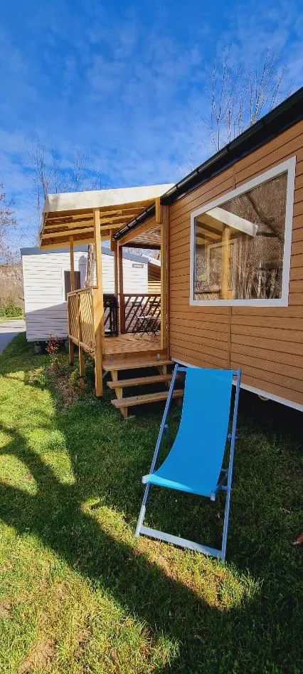 Mietunterkunft - Mobilheim Loggia 2 Premium Klimatisiert 2 Schlafzimmer - image n°2 - Camping les Actinidias