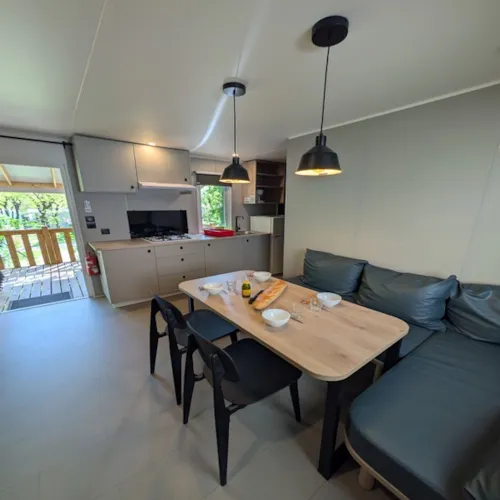 Mietunterkunft - Super Mercure Mobilheim 2 Schlafzimmer, Klimatisiert Samstag / Samstag 4 Personen - image n°6 - Camping les Actinidias