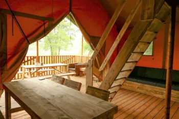 Mietunterkunft - Zelt Lodge Safari + 61 M²+ Terrasse - 2 Schlafzimmer - Camping du Buisson
