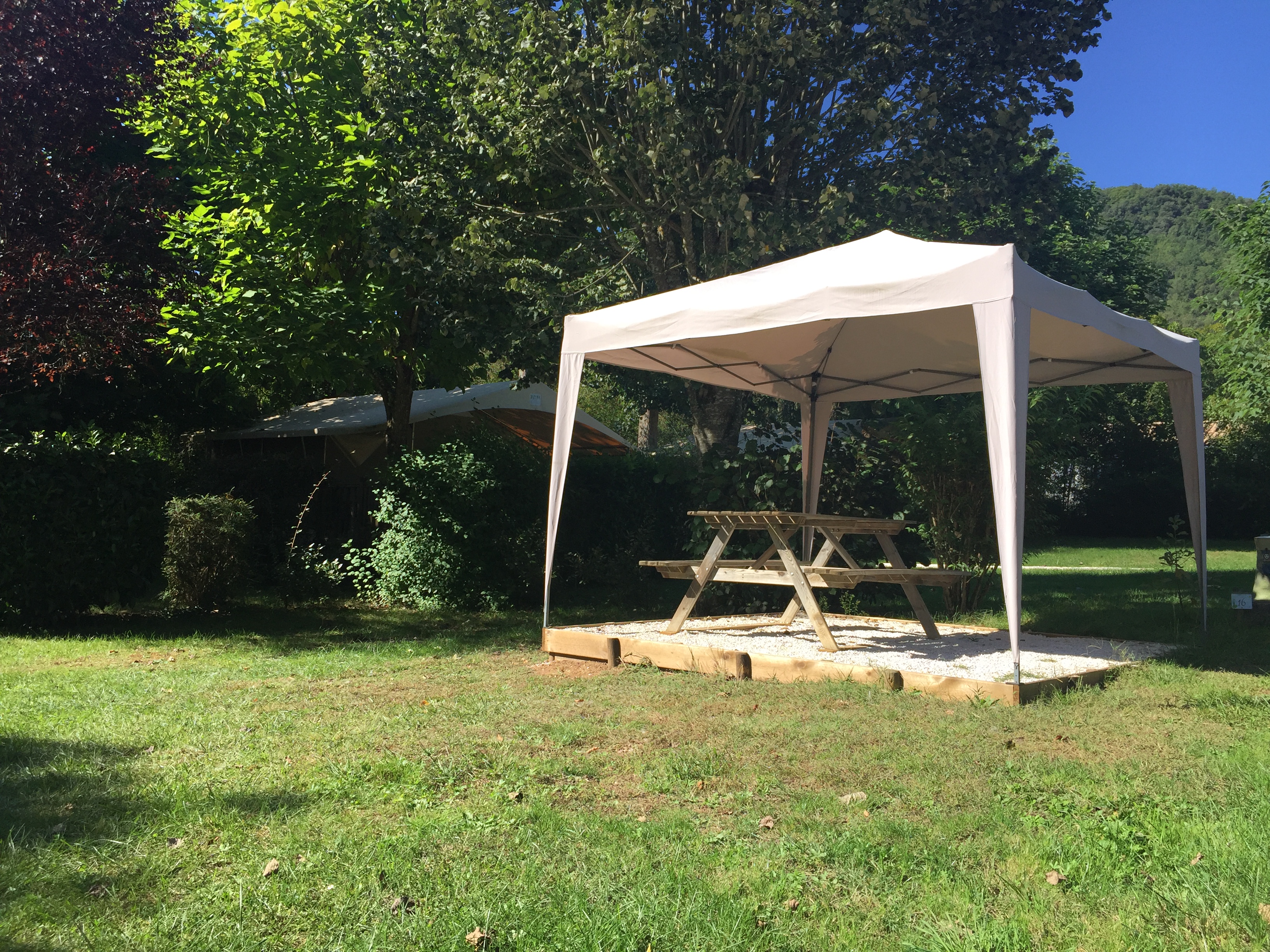 Pitch - Pitch Ready To Camp - Flower Camping Le Tiradou