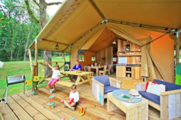 Accommodation - Super Lodge 45M² | 2 Bedrooms | Covered Terrace - - Homair-Marvilla - Camping Saint Avit Loisirs