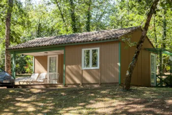 Mietunterkunft - Chalet Classic Xl | 37M² | 2 Bedrooms | 2 Bathrooms | Covered Terrace - - Camping Marvilla Parks  - Camping Saint Avit Loisirs