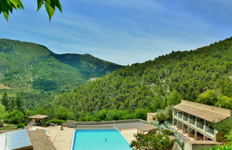 Camping L'Orée de Provence (Sites & Paysages) - image n°1 - Camping Direct