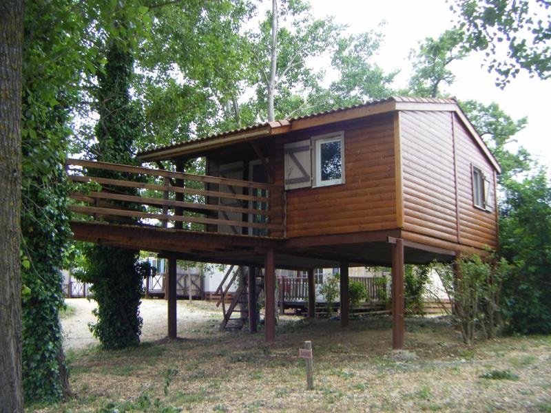 Chalet op palen  /  terras / airconditioning /prachtig parkzicht