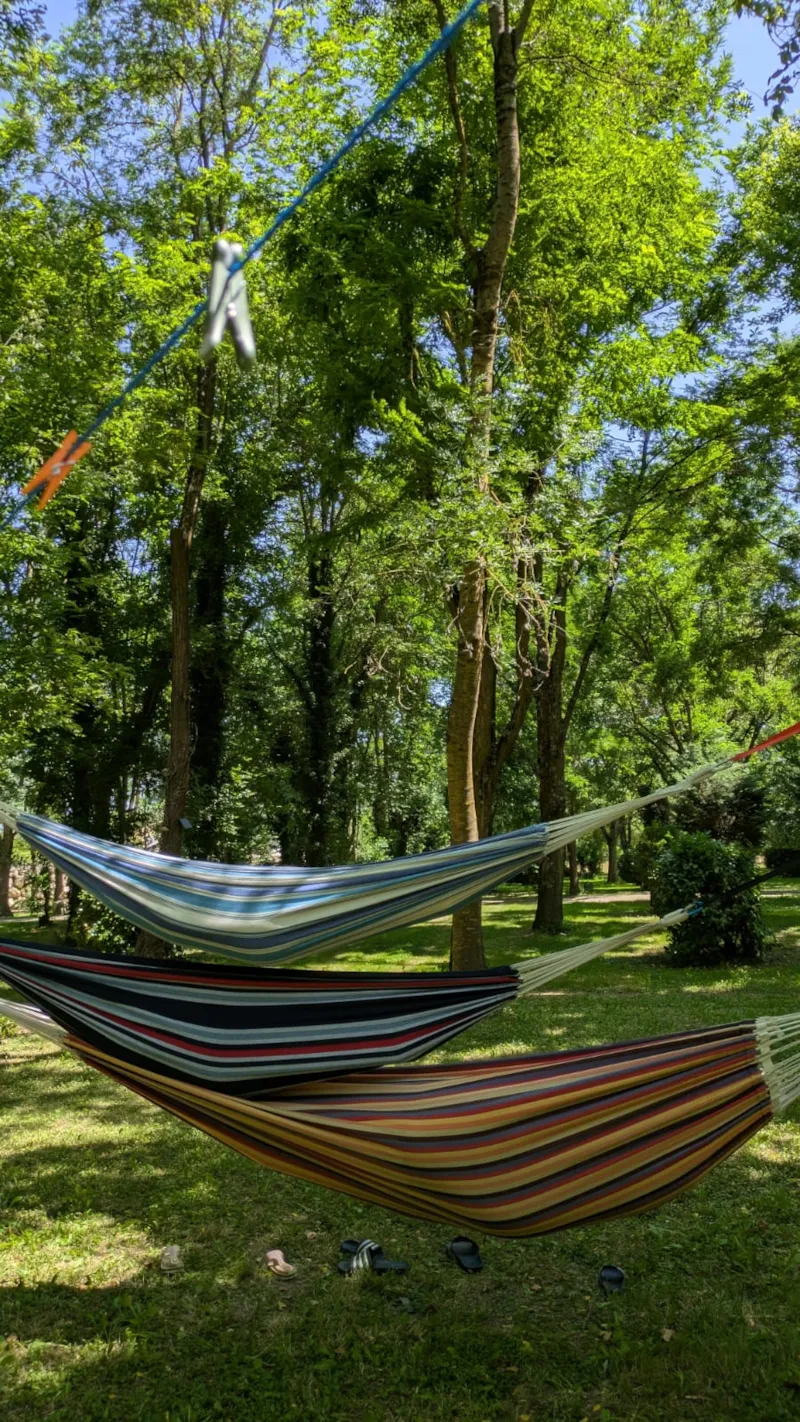 Confort - Emplacement 2 Personnes + Tente Ou Caravane + Electricite 10A + Vehicule