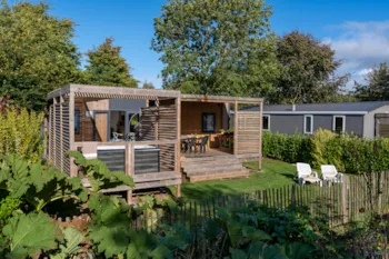 Mietunterkunft - Mobilheim Prestige 3 Zimmer, 2 Badezimmer, 1 Jacuzzi - Camping Les Alizés