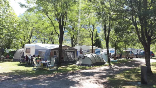 Pitch - Pitch - image n°7 - Camping Champ Tillet