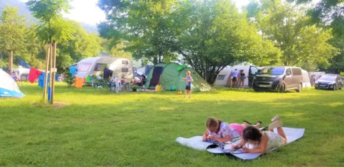 Pitch - Pitch - image n°5 - Camping Champ Tillet