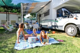 Riva Nuova Camping Village - image n°6 - Roulottes