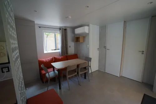 Mietunterkunft - Klimatisiertes Mobilheim Louisiane 2023 - 3 Schlafzimmer - 6 Personen - image n°4 - Camping Chadeyron