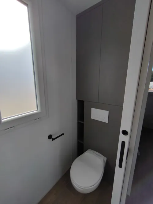 Mietunterkunft - Premium Mobilheim 2026 Mit Aussicht Und Klimaanlage 2 Schlafzimmer 4 Personen - image n°9 - Camping Chadeyron