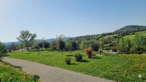 Stellplatz - Lage Mit Aussicht Und Sonnig - image n°4 - Camping Chadeyron
